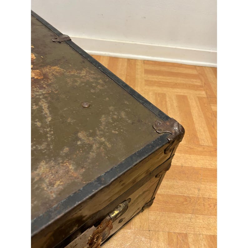 Vintage Military FOOT LOCKER Trunk chest storage green box army US soldier field image 7