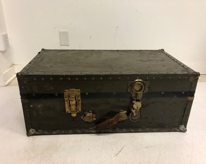 Vintage Military STORAGE TRUNK Drab Green Flat Top Foot Locker Etsy