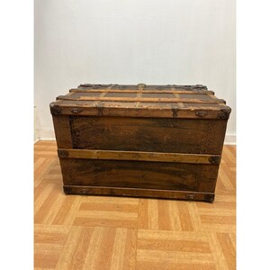 Vintage WOOD STEAMER TRUNK chest coffee table storage box antique brown tv stand 画像 9