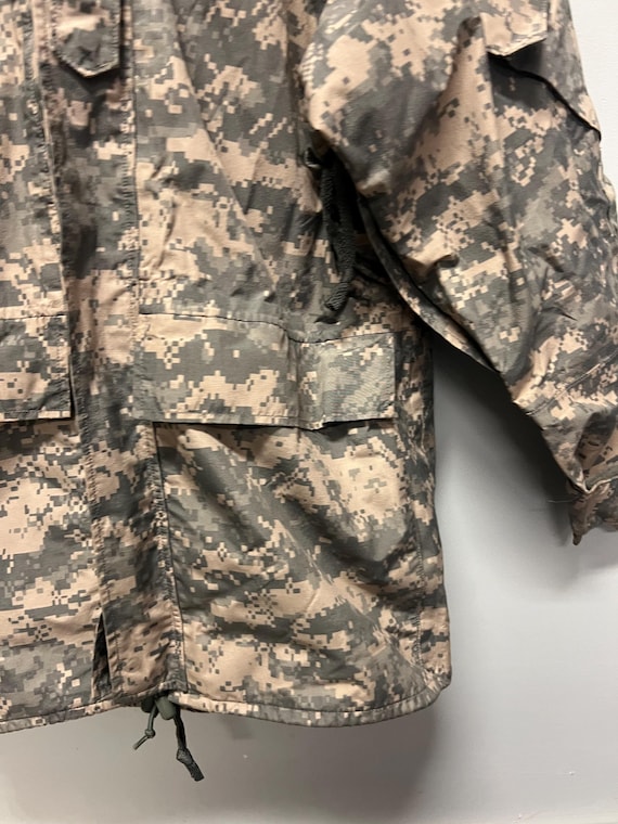 USGI ECWCS Parka Medium Regular Universal Camoufl… - image 4