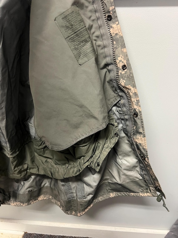 USGI ECWCS Parka Medium Regular Universal Camoufl… - image 19