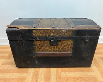 Vintage Camelback Steamer Trunk - Antique Victorian Humpback Toy Box storage brown