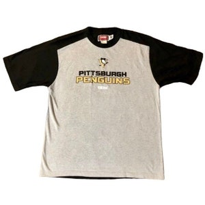 Vintage CCM NHL Pittsburgh Penguins T-Shirt Mens XL Used Hockey
