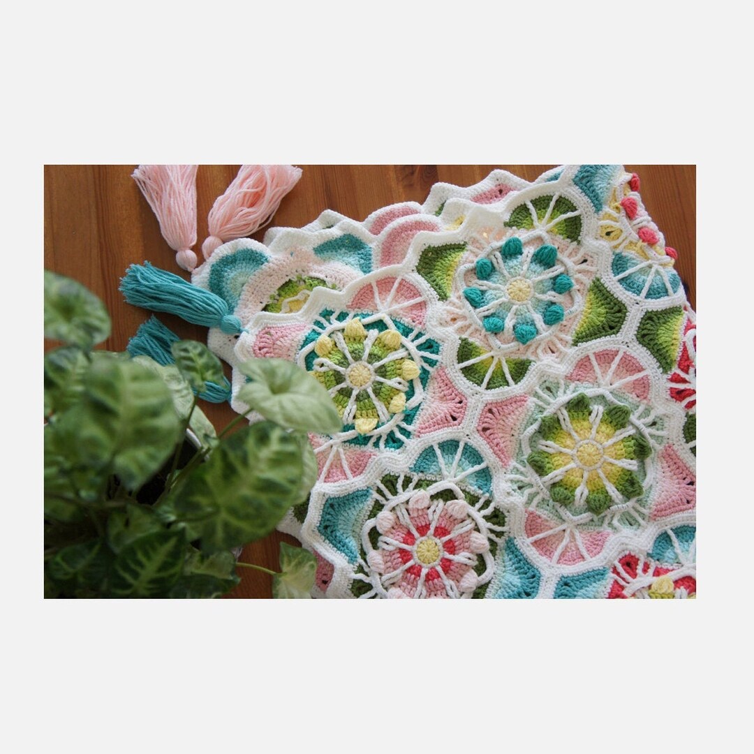 Lotus Print Pattern Hooded Blanket