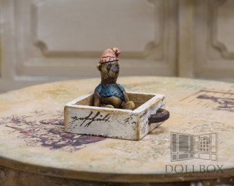 Handmade hand-painted figurine  Miniature 1:6 scale ideal for Blythe ready to ship