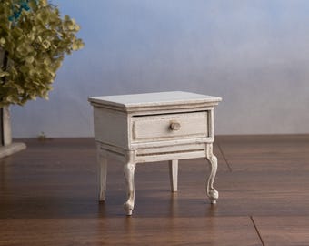 Cómoda hecha a mano a escala 1/6