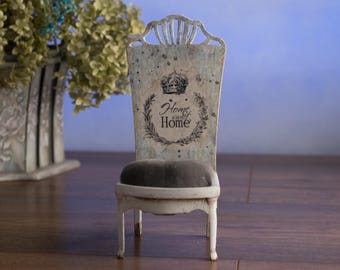 Sedia in miniatura realizzata a mano in scala 1/6