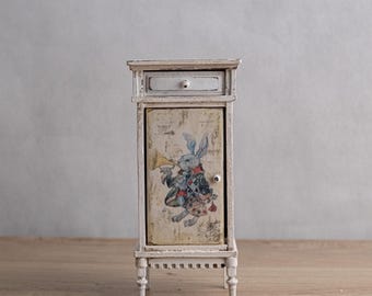 Alice in Wonderland miniature furniture 1/6 scale ideal for Blythe