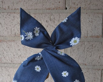 Wire Twist Headband - Daisies Floral Printed Denim Navy Blue - 100% Cotton Fabric Women Hairband Bunny Ears Retro Boho Bow Twist - Stylish!