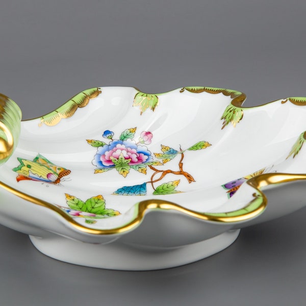 Herend Queen Victoria Shell Shaped Dish Centerpiece #7444/VBO II.