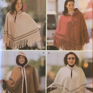 VTG 5330 Simplicity (2003). "Accessories". Misses' capes & ponchos.  Size S-M-L (10 to 20).  Complete, unused, FF. Excellent condition.