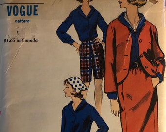 Vogue vintage 5966 (1963). Traje, blusa, pantalón y bermudas. Talla 12, busto 81 cm. Completo, sin usar, FF. Excelente estado.