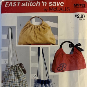 OOP 9132 McCalls (2015).  Easy Stitch &#39;n Save.  Handbags.  Complete, unused, FF.  Excellent condition.
