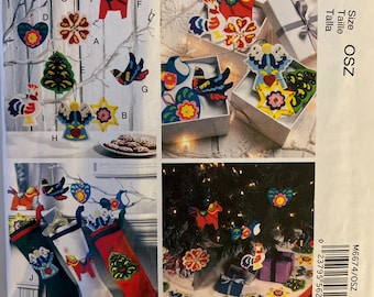 OOP 6674 McCalls (2012).  Artisanat McCalls.  Décorations de Noël.  Complet, inutilisé, FF.  Excellent état.