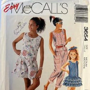 VTG 3654 McCalls (1988).  Easy McCalls.  Girls&#39; Dress, Jumpsuit, Romper.  Size 8 to 10.  Complete, unused, FF.  Excellent condition.