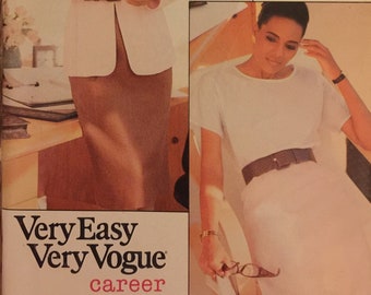 VTG 7164 Vogue (1988). Muy fácil, muy Vogue. Chaqueta, top y falda para señora. Tallas 12-14-16. Completa, sin usar, FF. Excelente estado.