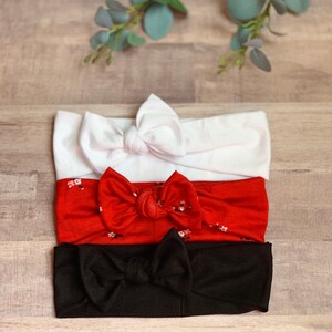 Bébé Turban bandeaux, bandeau bébé fille, serre-tête noeud noeud, arcs de bébé, nouveau-né bandeau, bandeau tricot bébé, nouveau-né fille, arcs de nouveau-né