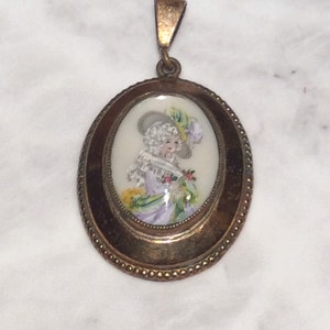 Antieke Vintage Hand Geschilderd Portret Goud gevuld hanger TLM