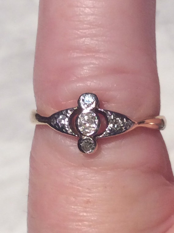 Antique Art Deco Diamond Gold Ring -18ct - image 3