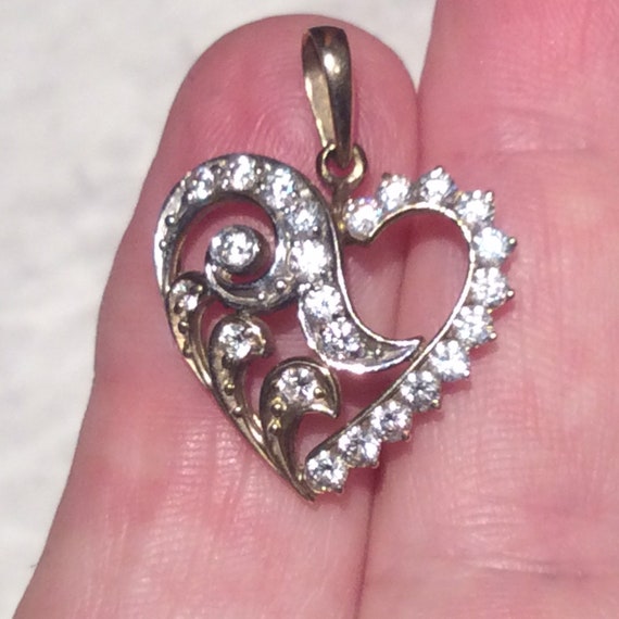 Antique Vintage Heart CZ Heart Gold Pendant - image 5