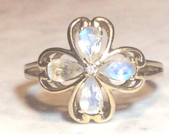 Vintage Moonstone Diamond Flower Gold Ring -9ct