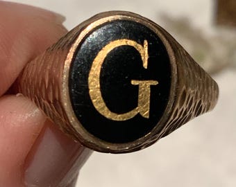 Vintage Initial G  Gold Onyx Signet Ring- 9ct