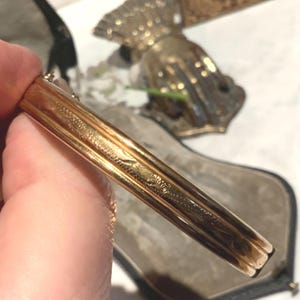 Pulseira antiga vintage em ouro laminado 1/20 com padrão festão - década de 1950