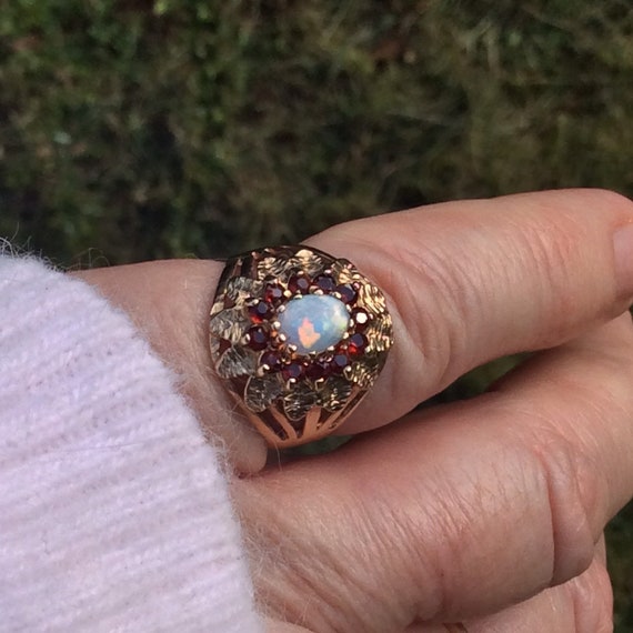 Vintage Opal and Garnet Flower Ring - 9ct - image 9