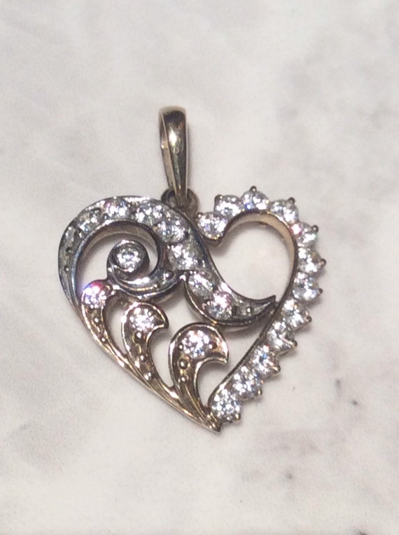 Antique Vintage Heart CZ Heart Gold Pendant - image 9