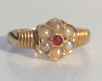Antique Pearl Garnet Flower Gold Ring - 15ct