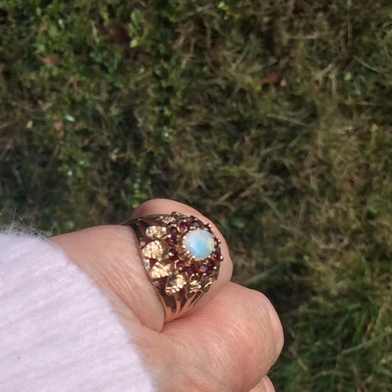 Vintage Opal and Garnet Flower Ring - 9ct - image 8