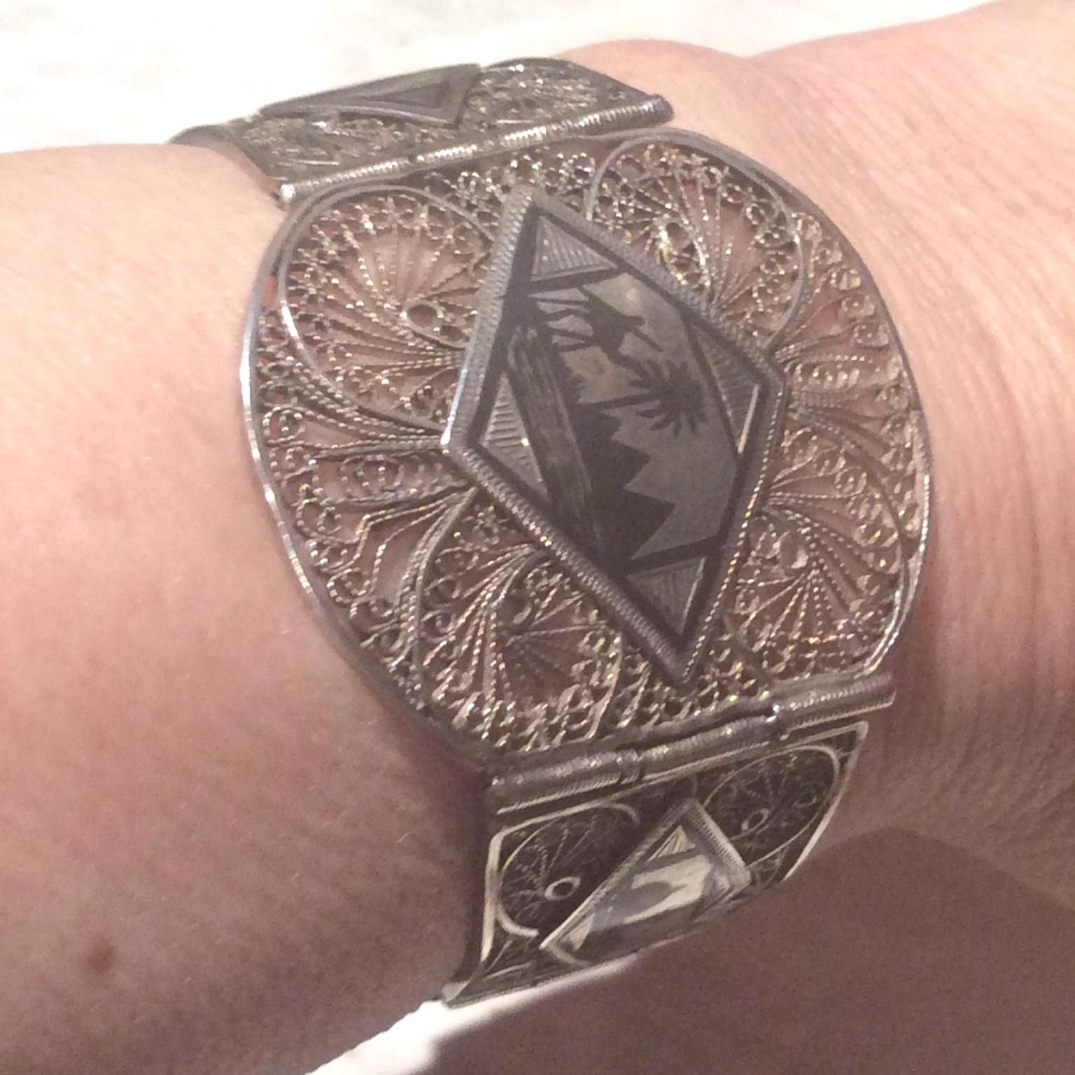 Bracelet Ancien En Métal Argenté Avec Motif Art Persan Peint à La Main - Occasion
