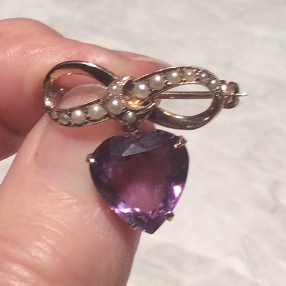 Antique Heart Amethyst Pearl Bow Gold Brooch - 9ct - image 1