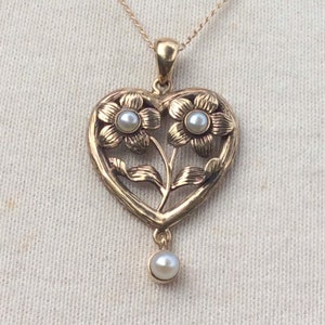 Antique Vintage Pearl Gold Flower Heart Pendant Necklace -9ct