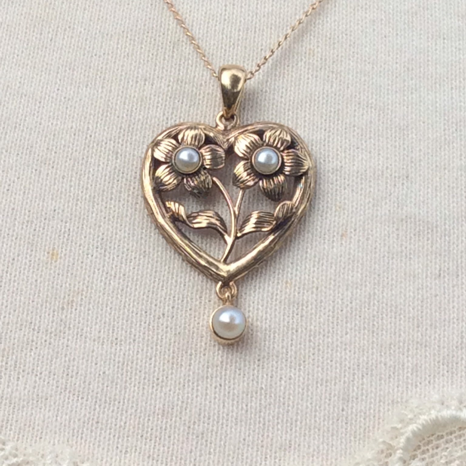 Vintage Heart Pearl Key Flower Charm Drop Layered Statement Necklace