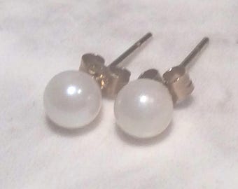 Antique Vintage Cultured Pearl Stud Gold Earrings -9ct