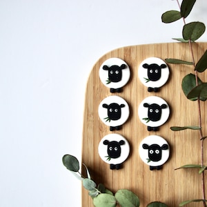 Sheep magnet, clay magnet, sheep
