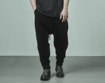 Calça preta lavada com virilha baixa POWHA