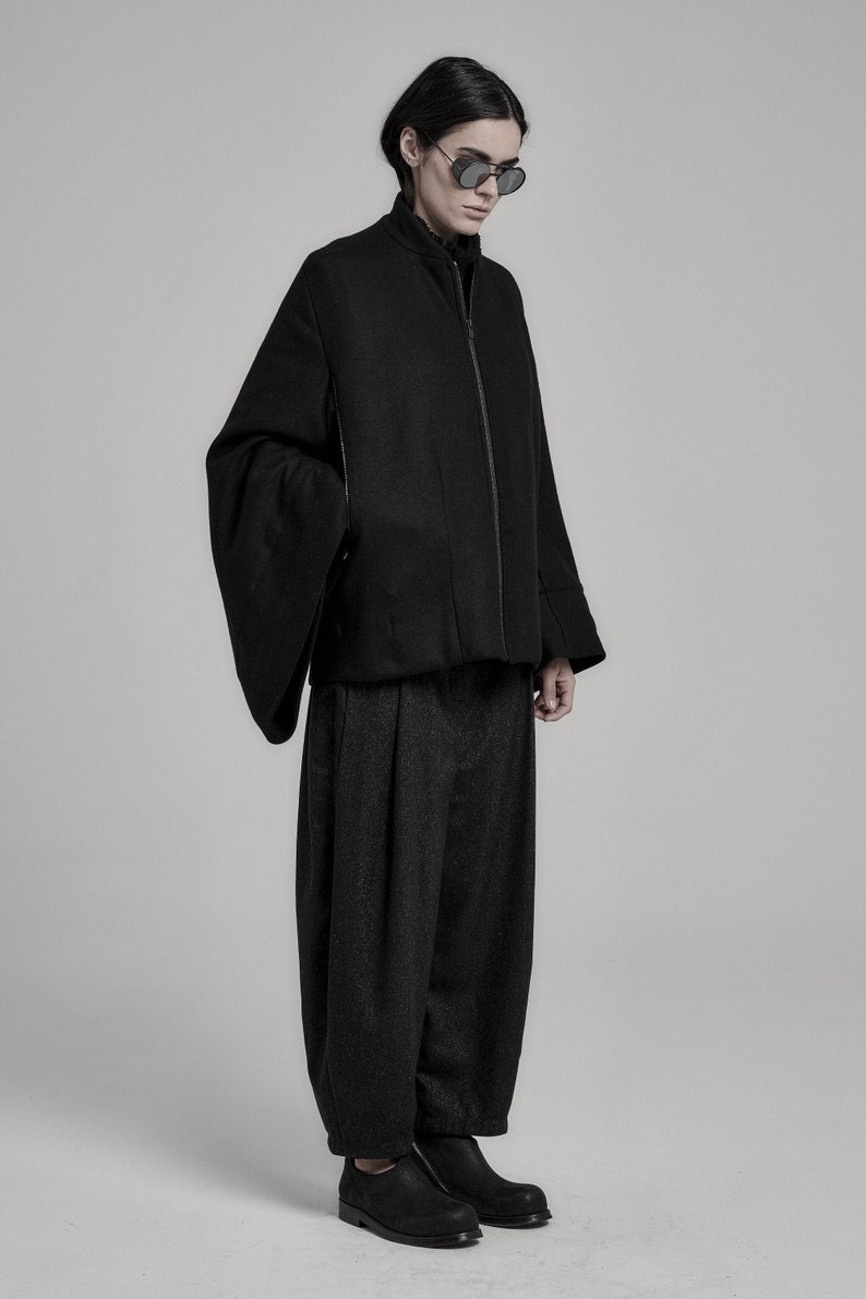 Kimono Black Bomber Jacket / Black Kimono / Womens Jacket / Extravagante kleding van POWHA afbeelding 1