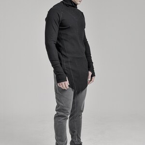 Col roulé noir à manches longues Momentum / Chemisier noir cinétique / Chemisier urbain pour homme / Chemise futuriste par POWHA image 5