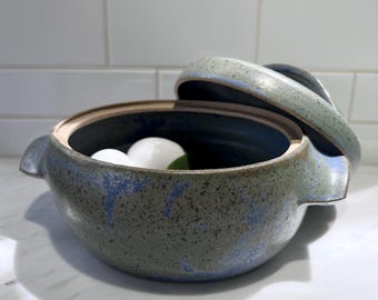 Handgemacht 1 1/2 Qt. Blau & Grüne Steingut Kasserolle mit Griffen und Deckel
