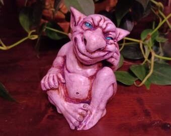 Gargoyle, Mischievous Gargoyle Figurine, Winged Gargoyle, Winged Grotesque Statuette