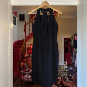 VINTAGE 90er Jahre Kleines Schwarzes Mini Kleid mit goldenen Schleifen & Ausschnitten