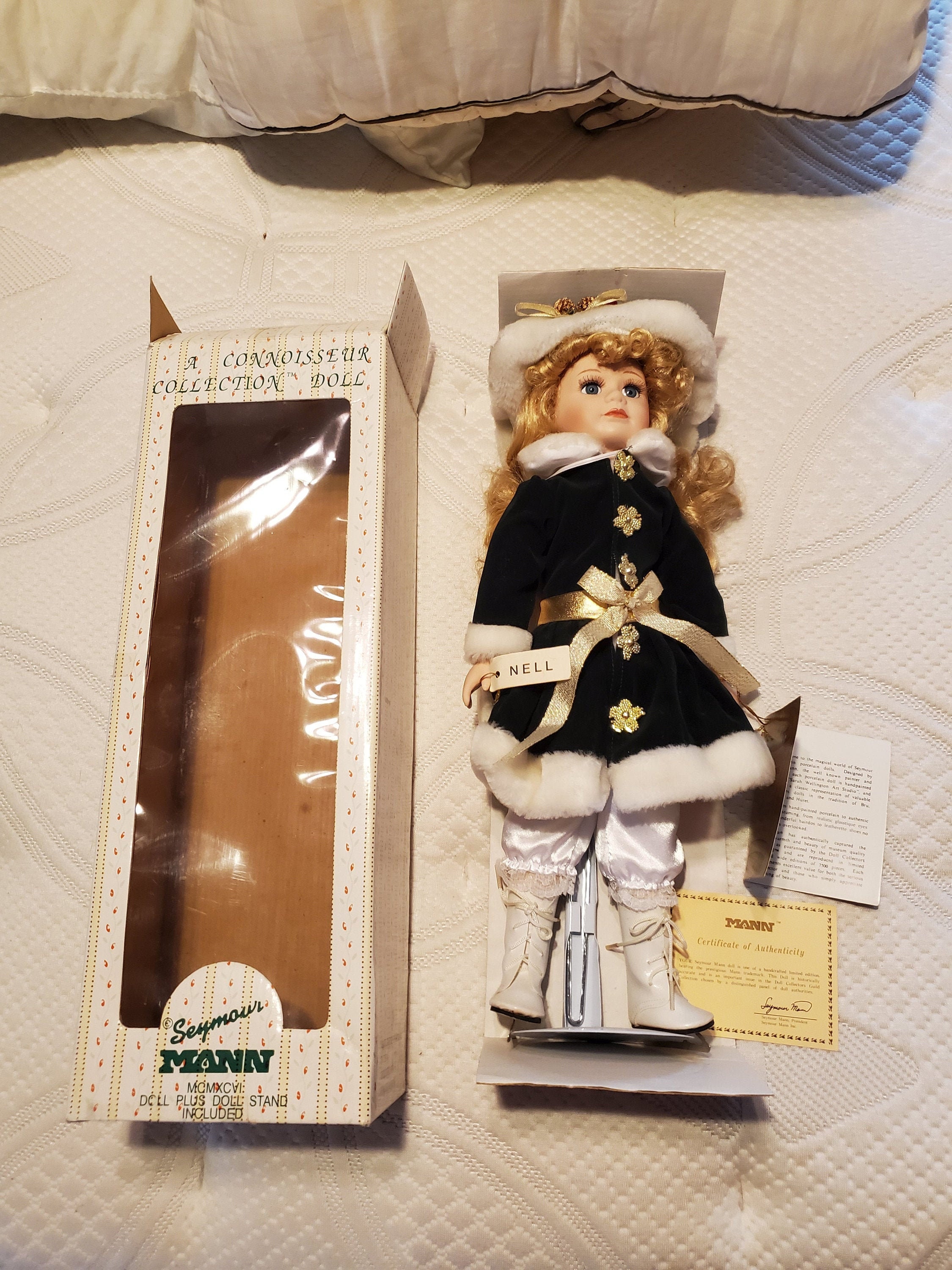 Seymour Mann Connoisseur Signature Series Collection Doll “Nell” – 1996