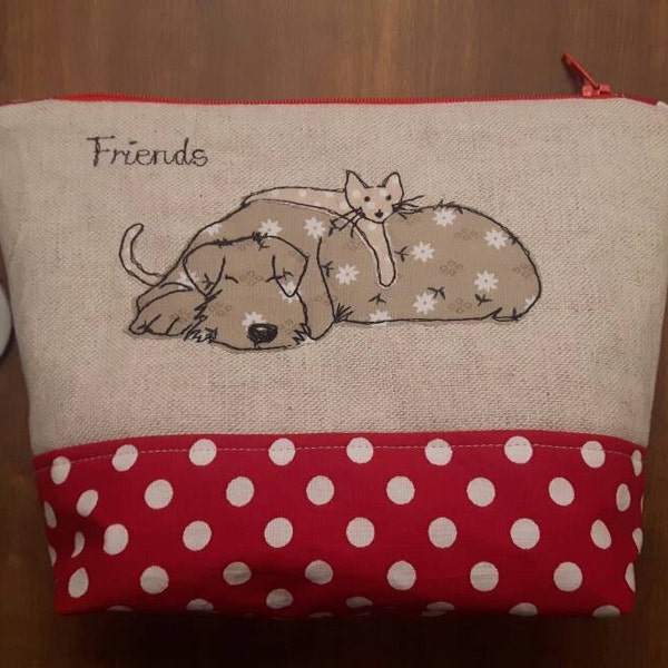 Cute Cat and Dog applique Makeup bag, free motion embroidery, zip bag, Toiletry case, Cosmetic pouch, Wash bag, cat&dog treat bag, GBP12.50