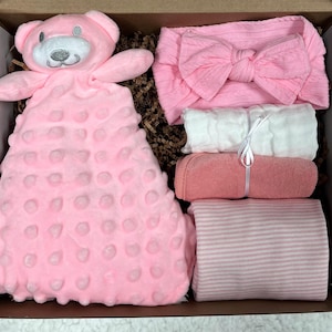 Baby Gift Box; New Mom Gift Box; Baby Girl Gift Set; Baby Shower Gift Box; Newborn Gift Box