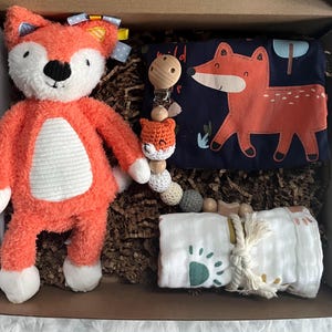 New Mom Gift Box; Baby Boy Gift Set; Baby Shower Gift Box; Newborn Gift Box