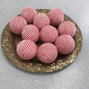 Candy Cane Vase Fillers Red and White Yarn Balls Holiday Bowl Fillers ...