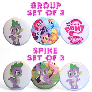 Pu&ograve; includere: Set di sei bottoni da 2,5 cm di diametro con personaggi della serie televisiva My Little Pony: L'amicizia &egrave; magia. Tre bottoni raffigurano Spike il drago, e tre bottoni raffigurano i personaggi principali della serie.