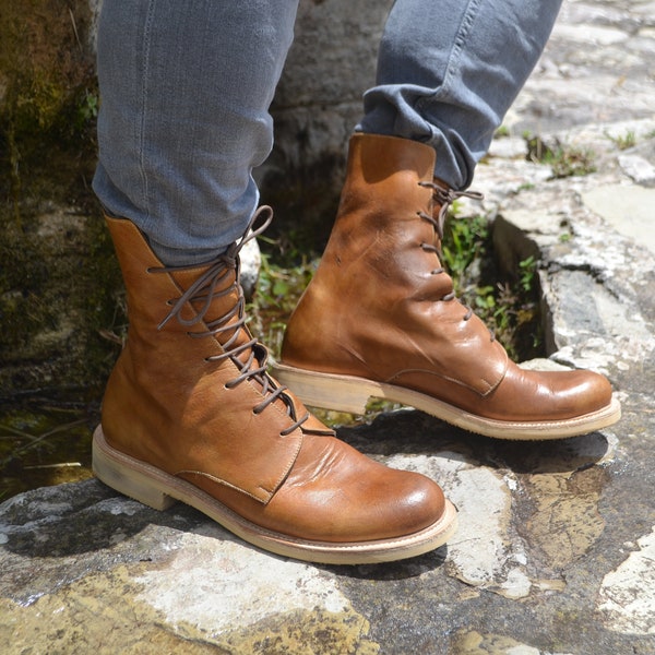 Stivali in pelle fatti a mano, handgemachte Lederstiefel, bottes en cuir à la main, scarpe da uomo, Herrenschuhe, fatto a mano con suola Vibram